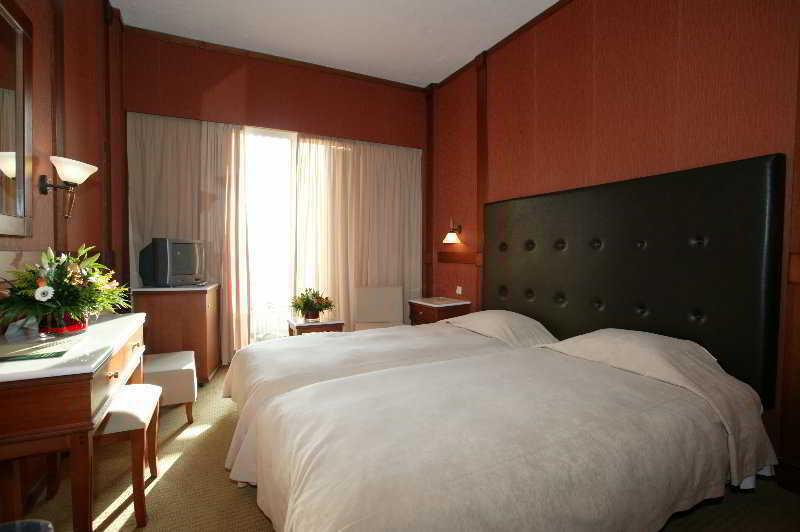 Park Hotel Volos Exterior photo